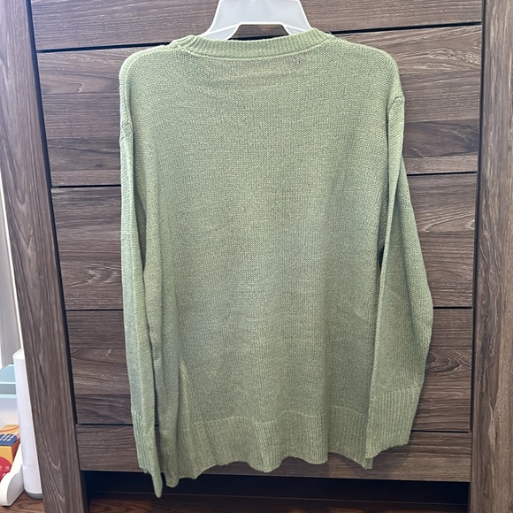 Very thin Sweater - Picture 2 of 2